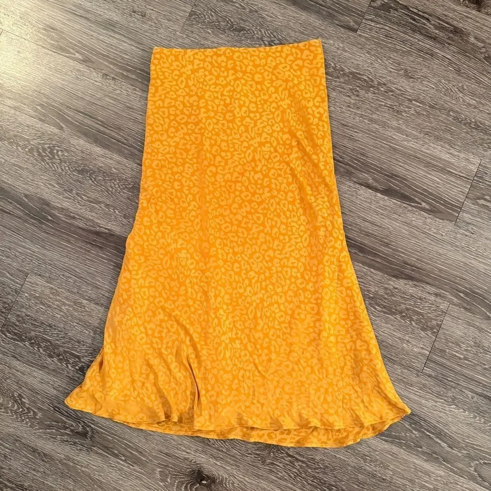 Banana Republic Animal Print Midi Skirt
